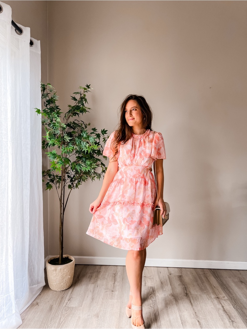 Pink Floral Short-Sleeve Mini Dress with Smocked Waist